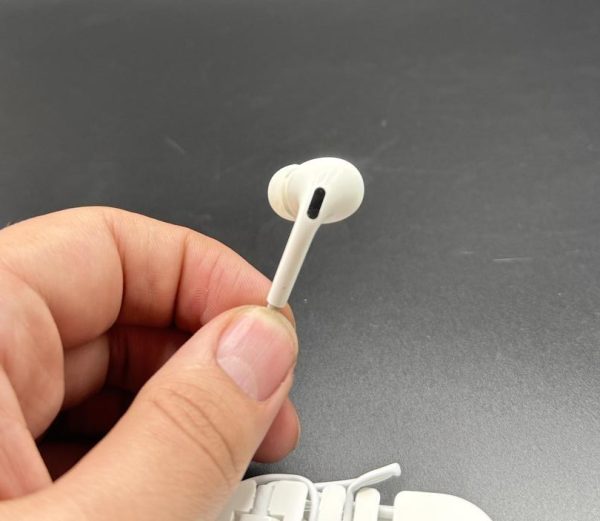 Apple Wired Earphones with Mic – Handsfree